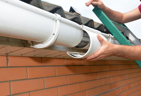 Gutter Maintenance in Ooltewah